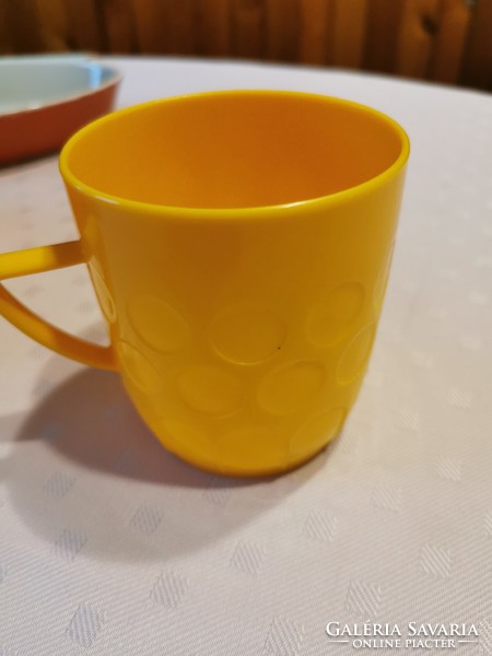Retro plastic kindergarten mug with ears