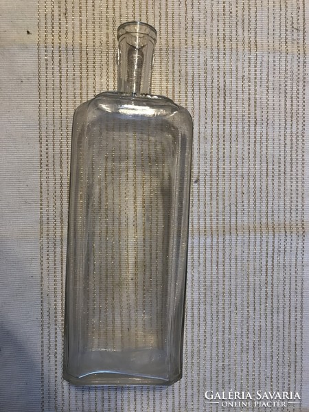 Tokba öntött régi kereskedelmi üveg 30 cm