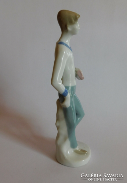 Vintage porcelánfigura - diák 13 cm