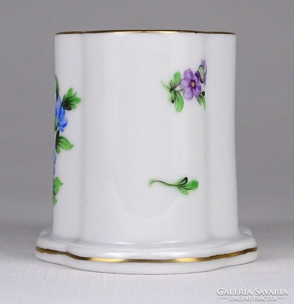 1M864 Herend porcelain cigarette holder with floral pattern