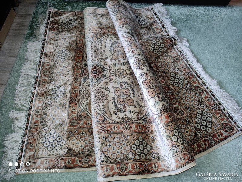 Eredeti Hereke  154 cm x 95 cm kézi csomózású selyem perzsa szőnyeg faliszőnyeg