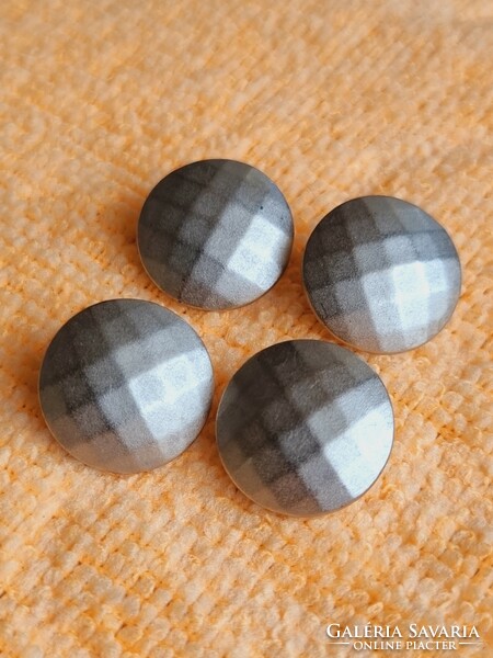 Retro button 16 mm. 4 Pcs. (G5)