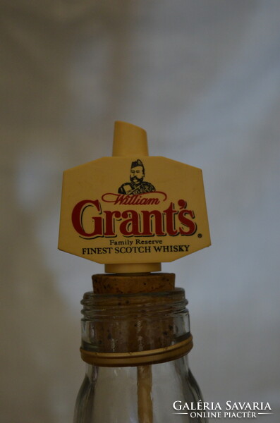GRANT'S SCOTCH WHISKYS üveg tartójával