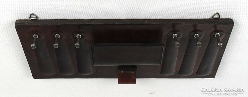1M944 Bőrdíszműves fali kulcstartó 13 x 30 cm