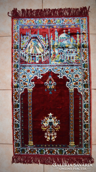 Silk moquette prayer rug