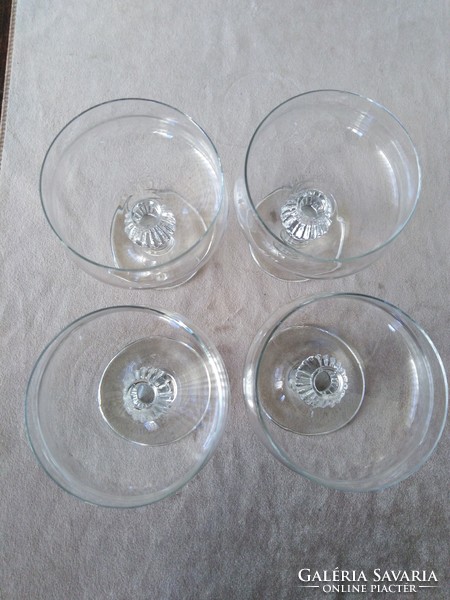 Stemmed glass glass - champagne / 4 pcs.