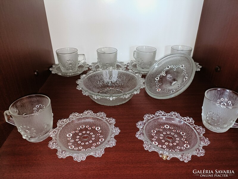 6 Pieces of lace-edged glass cup with coaster and sugar holder