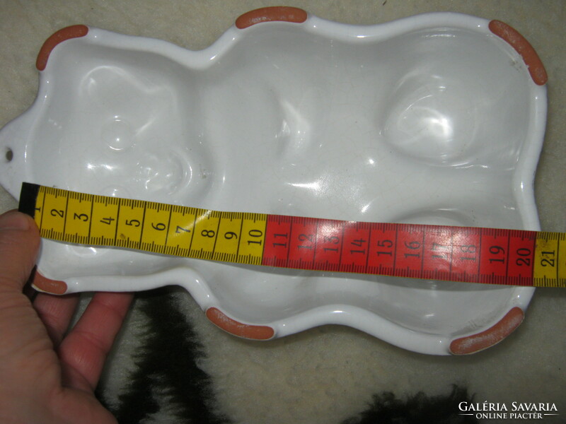 Teddy bear shaped glazed ceramic oven shape