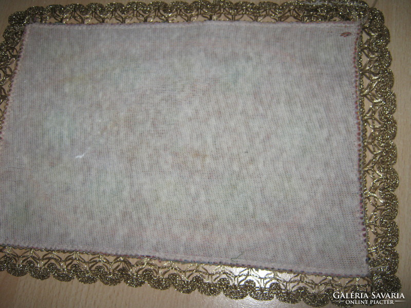 Old tablecloth 27 cm x 20 cm machine tapestry with metal fiber