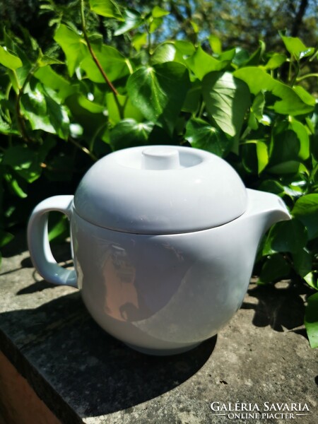 Saturnus tea spout
