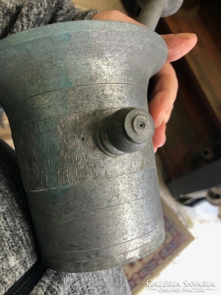 Mortar, pewter, art nouveau, 20 cm high piece.