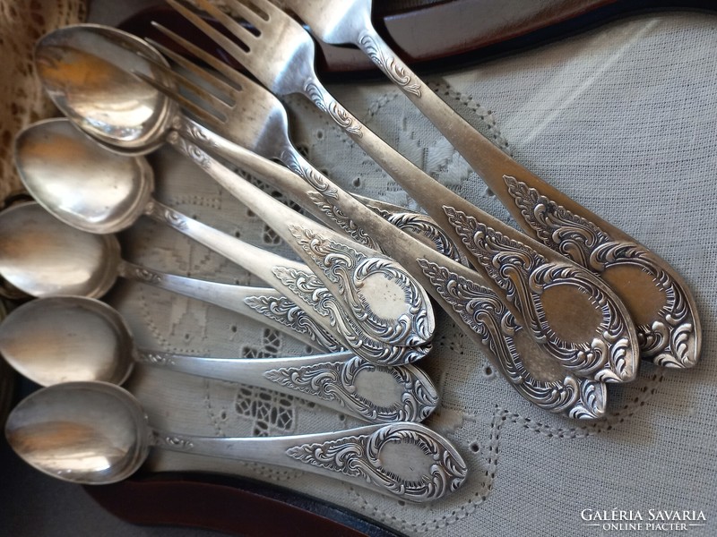 Silver-plated cutlery with indigo pattern, spoon and fork
