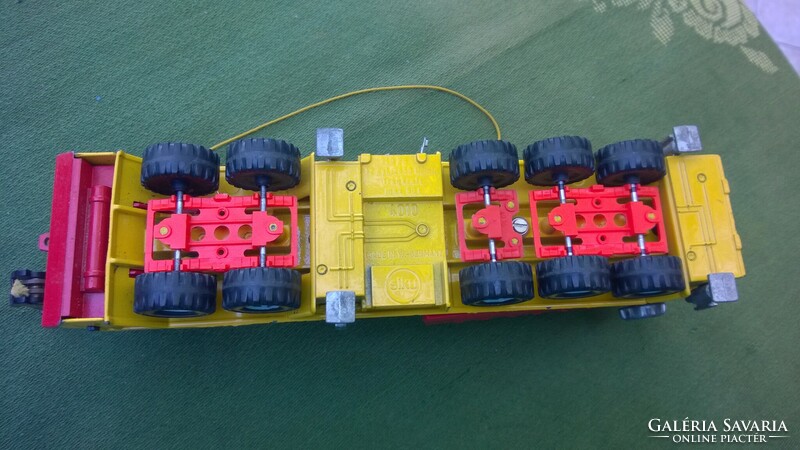 Siku large crane car-trag kraft model 27 cm complete. Good piece