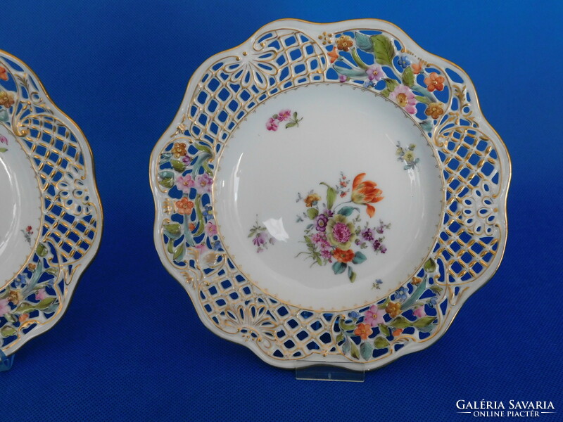 Pair of antique Herend 1899 - 1901 openwork decorative bowls