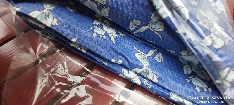 Bed linen set with a floral pattern on a blue background (srz.71)