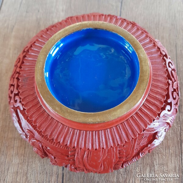 Old Chinese cinnabar bowl with figures