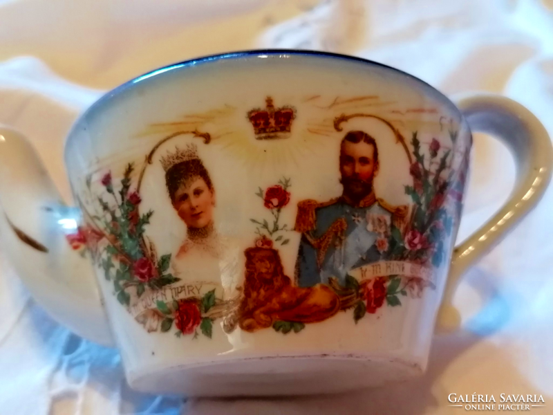 Contemporary English commemorative spout, v. Coronation of George and his wife in 1910.