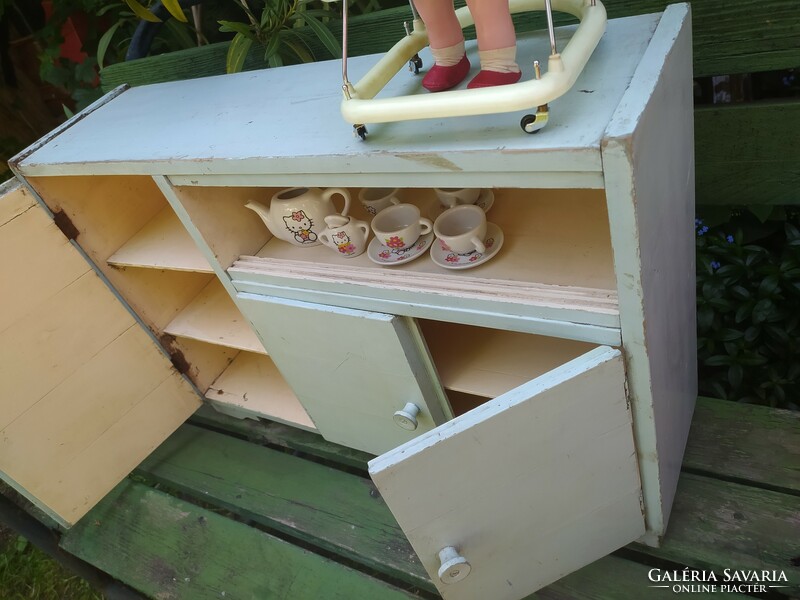Vintage nagyméretű baba konyhaszekrény v, vizsgamunka
