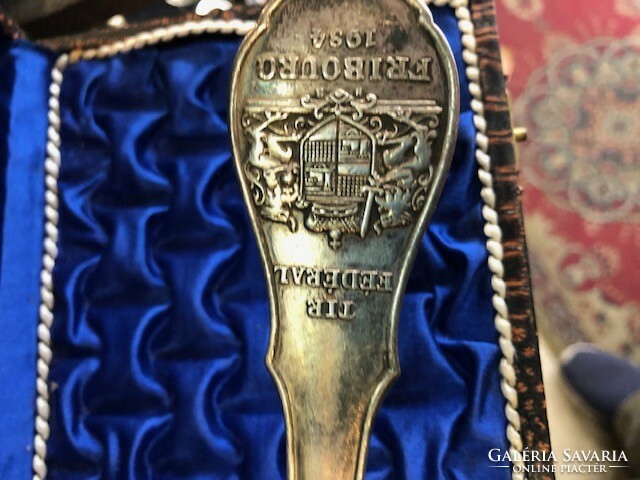 Silver spoon from 1934, Swiss souvenir, 30 cm long, crocodile skin box.