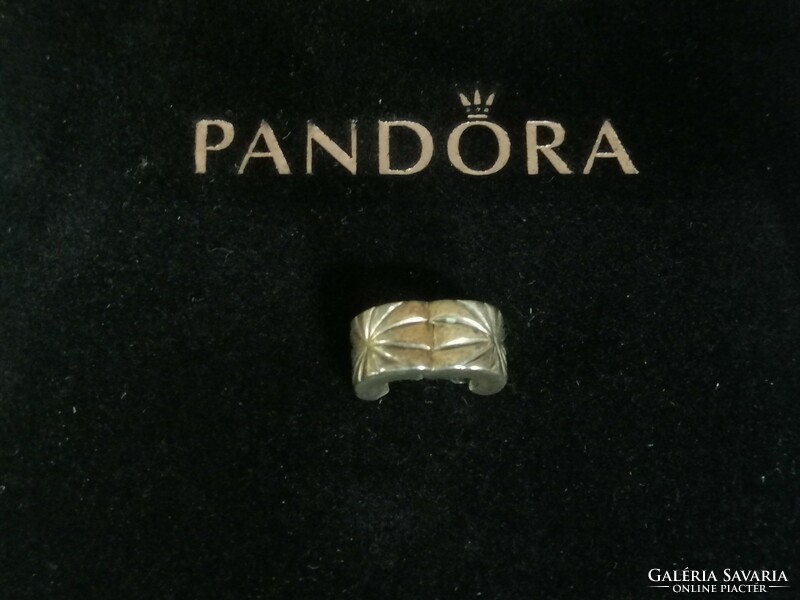 Pandora silver pendant
