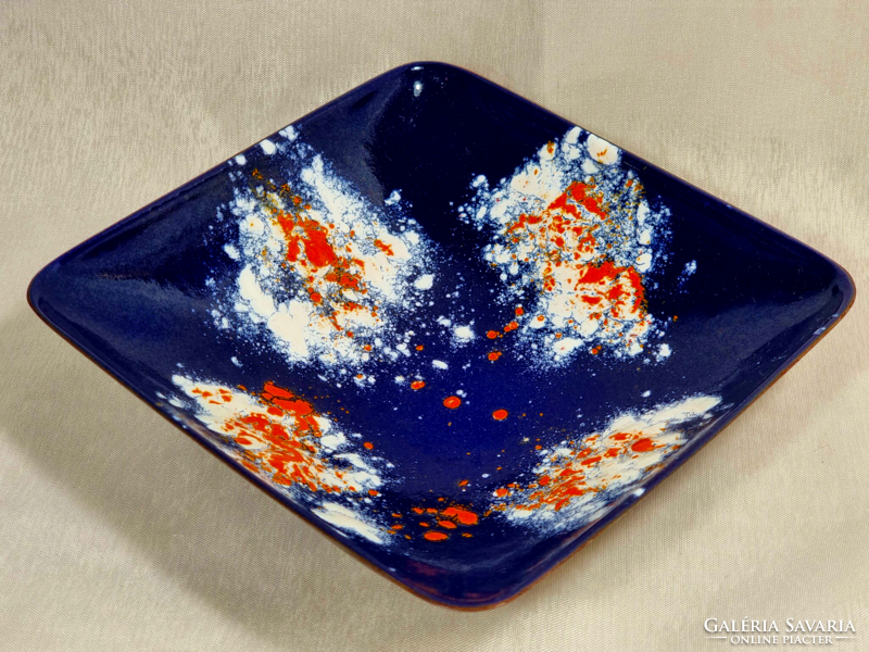 Fire enamel metal bowl, made around the middle/second half of the xx