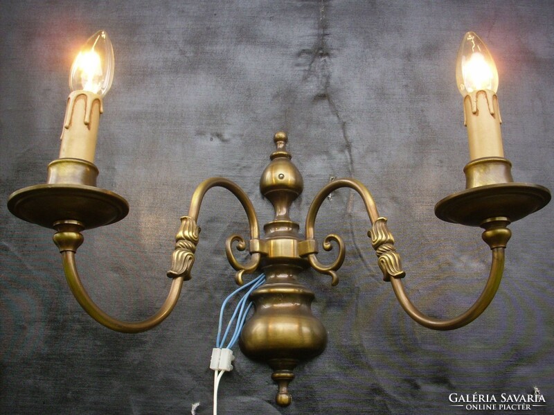 Flemish large copper wall arm with 1 2-burner bura