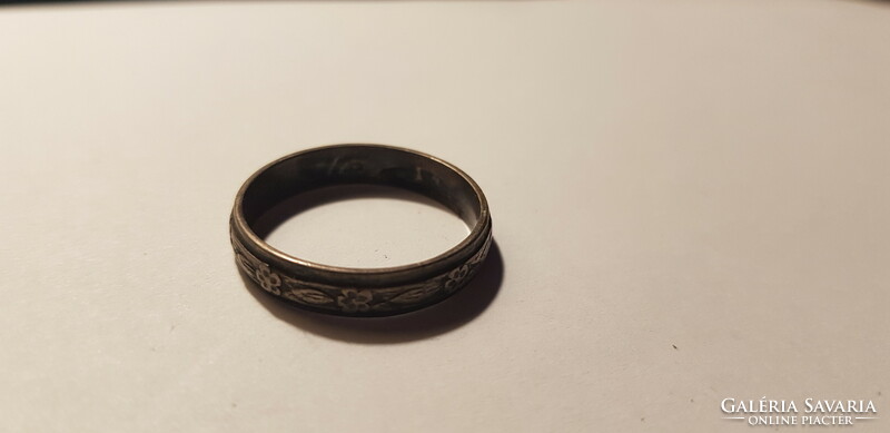 Unisex hoop ring with an old Art Nouveau motif