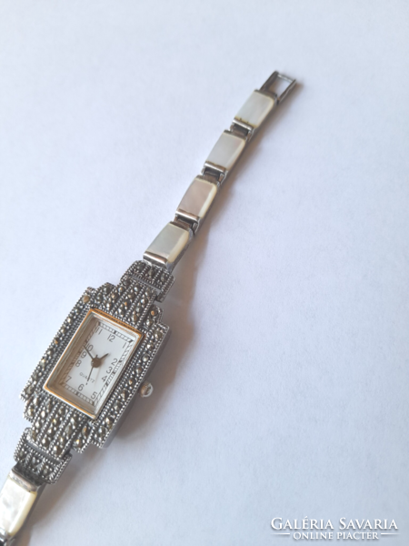 Régi ezüst női ékszer óra, karóra markazit és gyöngyház díszítéssel