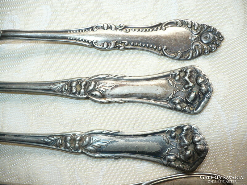 46 pieces of thickly silver-plated cutlery