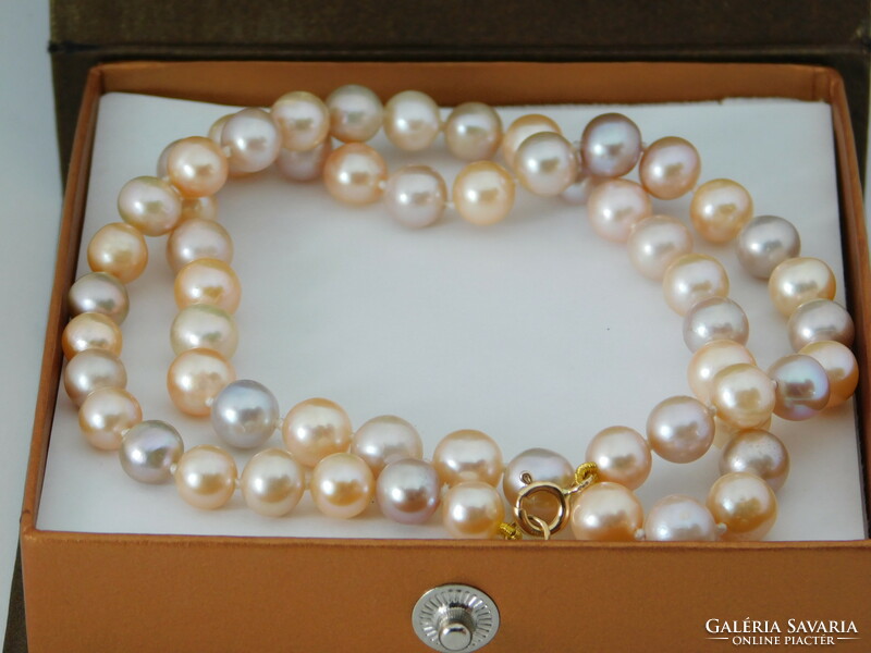 14 K gold multicolored pearl necklace
