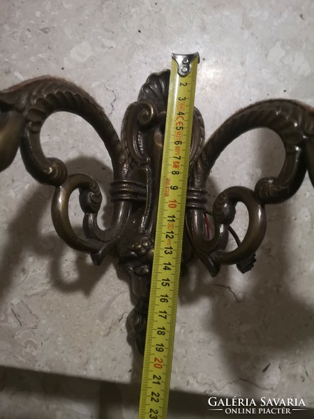 Beautiful old ornate copper cast wall arm heavy cast, 1.86 kg