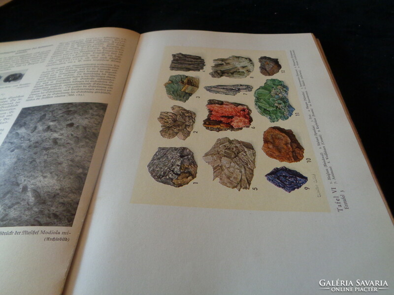 Geologie für jedermann (geology for everyone) was written by Dr Bülov in 1942. Stuttgart