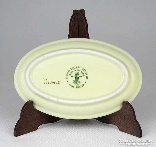 1M997 Oval butter colored Zsolnay porcelain ashtray