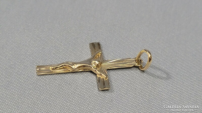 14 K gold cross, crucifix pendant 1 g