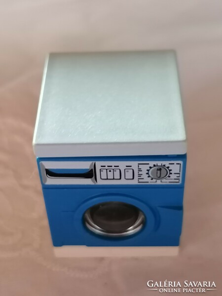 Retro, plastic washing machine and vacuum cleaner for a doll house,