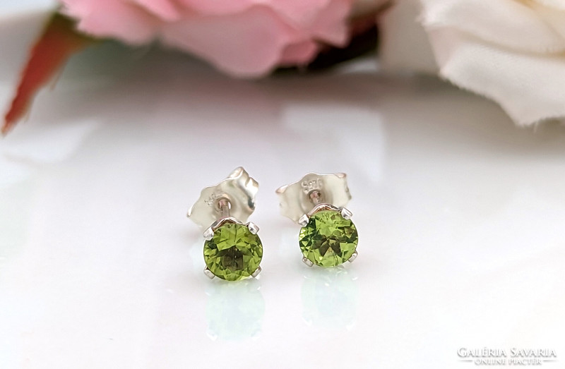 6mm green chrysolite stone earrings with 925 sterling silver studs, peridot jewelry in a gift box