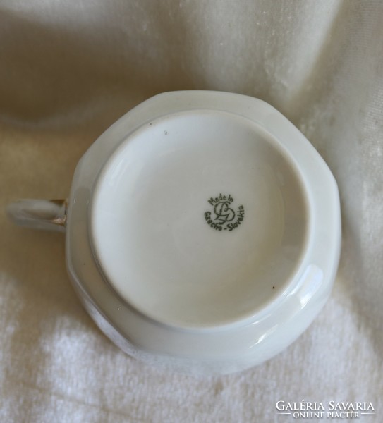 Antique Czecho-Slovak porcelain cup marked: gb for collection, for replacement