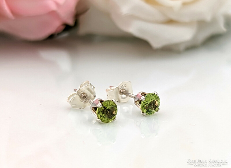 6mm green chrysolite stone earrings with 925 sterling silver studs, peridot jewelry in a gift box