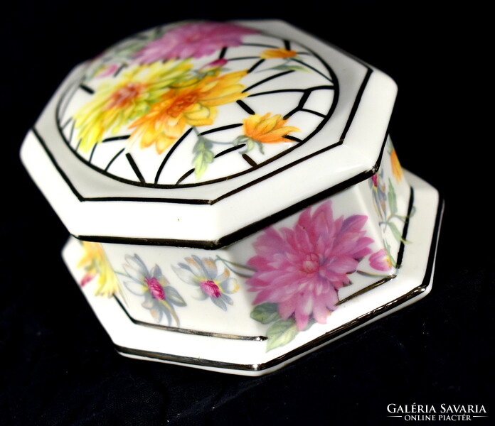 A beautiful art deco French Limoges large porcelain box