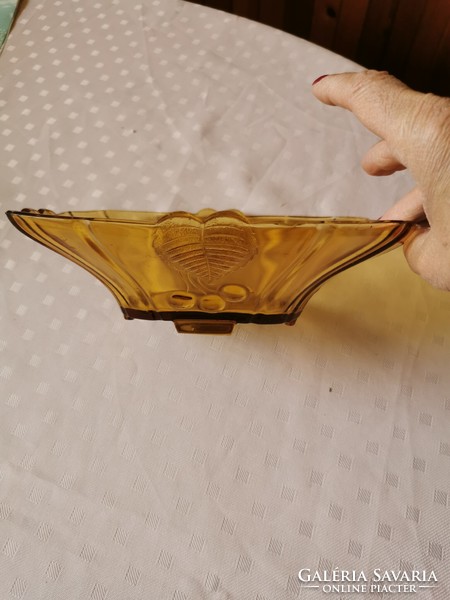 Amber-colored pedestal table centerpiece, pedestal bowl 23 x 19 cm