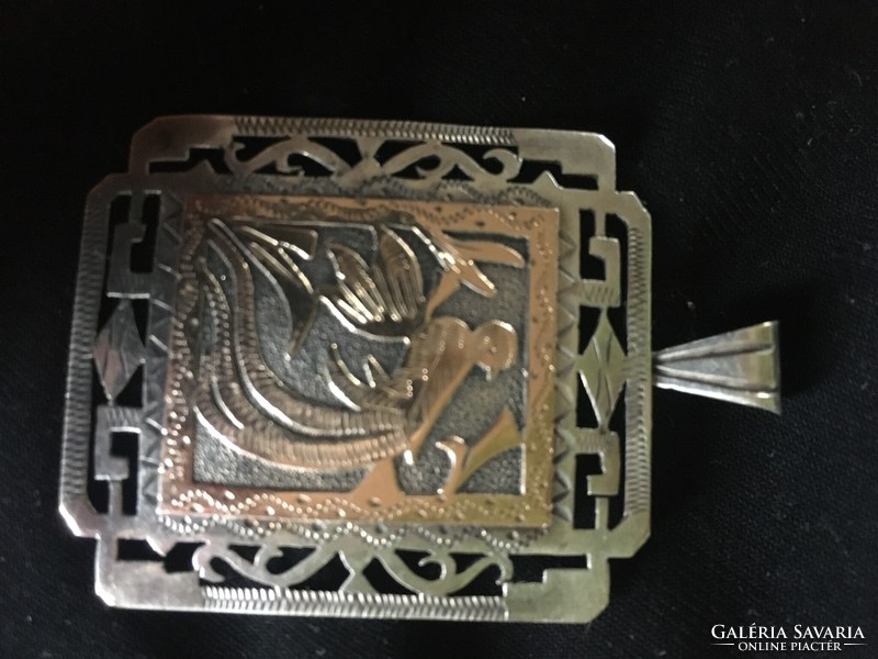 EZÜST-arannyal,medal-kitűző egyben,Guatemala-jelzett! a maya madár/HEXALdomborművével.
