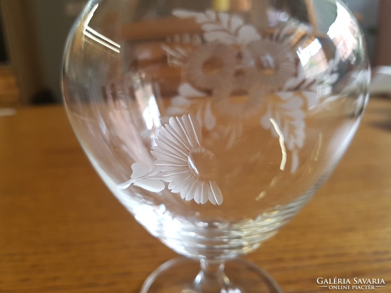 Csodálatos talpas üveg váza
