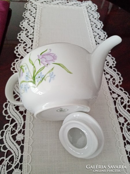 German Kahla porcelain coffee/tea pot - spout --- for Mother's Day!!