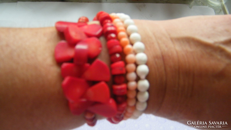 Wonderful real coral bracelets 4 pieces in one
