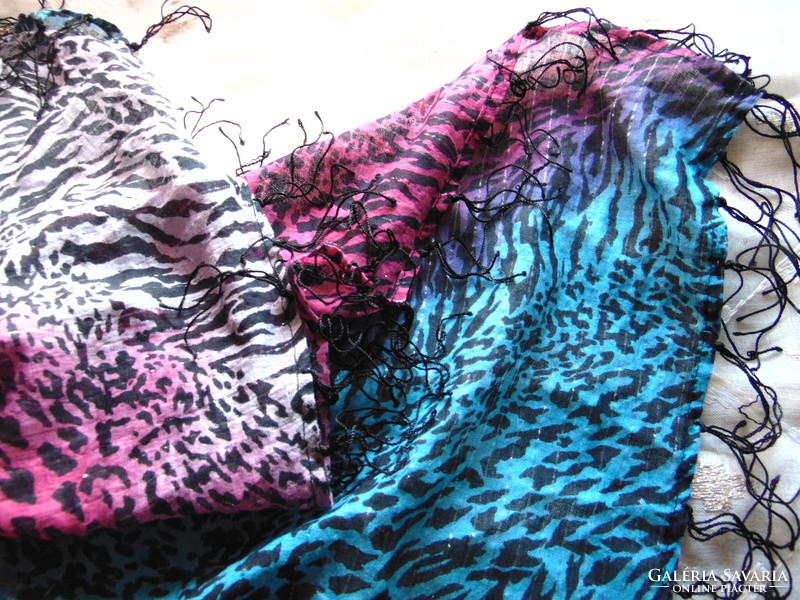 Cotton scarf / bandana with a colorful panther pattern