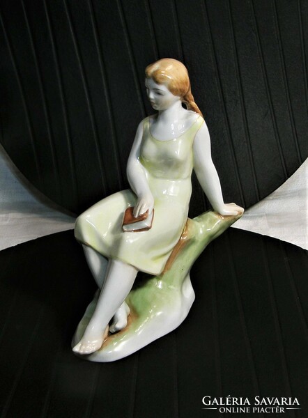 Girl with a book - shield seal i.o. Zsolnay porcelain