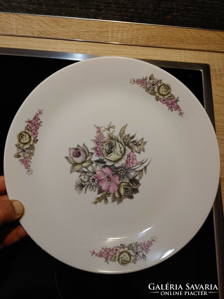 Beautiful floral plate 27 cm made in GDR