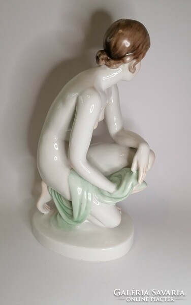 Herend lux elek's large-scale female nude. 35 cm high.