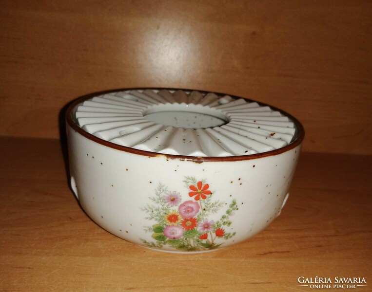 Porcelain warmer - diameter 13.5 cm (22/d)