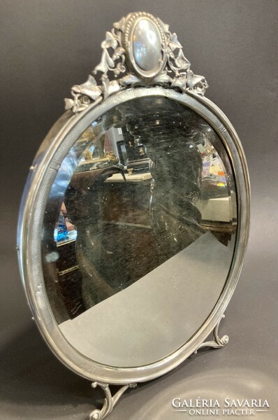 Pipere mirror